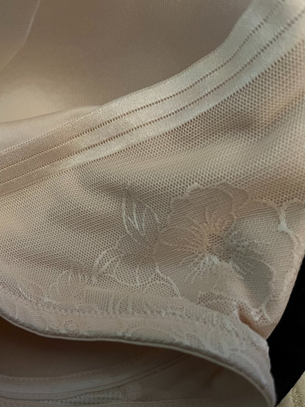 BNWoT BREEZIES intimates creamy cream floral lace (42C) - Picture 3 of 6